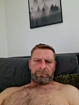 Snapshot of Mjn34 chatting on 05-26-26, 02:46 Mjn34 online show from 05-26-26, 02:46
