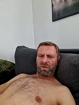 Snapshot of Mjn34 chatting on 07-31-26, 02:38 Mjn34 online show from 07-31-26, 02:38