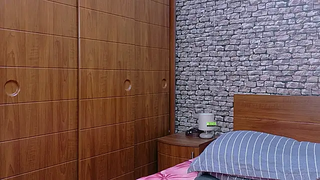 Snapshot of CuteBlondeMe chatting on 06-16-26, 03:25 CuteBlondeMe online show from 06-16-26, 03:25