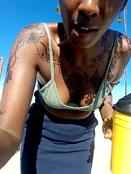 lynnkatrina online show from 03-27-26, 01:33