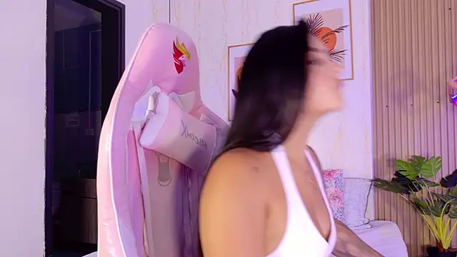 CameronCollins  online show from 02-10-26, 07:18