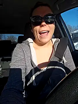 Ellie-L-Elizabeth online show from 02-05-25, 02:16