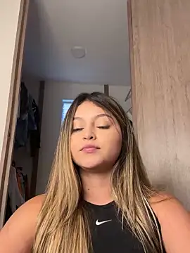 lunablossom  online show from 12-14-24, 10:28