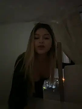 lunablossom  online show from 03-08-25, 01:06