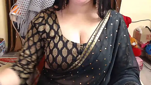 Snapshot of Naughty_Kashish chatting on 02-01-25, 09:43 Naughty Kashish online show from 02-01-25, 09:43