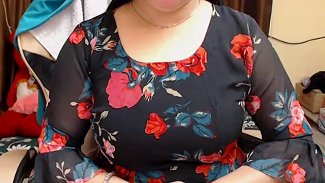 Snapshot of Naughty_Kashish chatting on 12-05-25, 07:50 Naughty Kashish online show from 12-05-25, 07:50