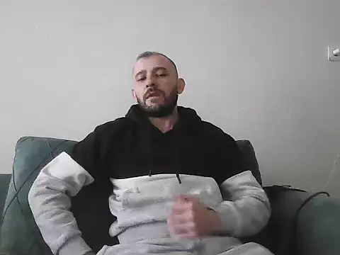 Snapshot of NiiiRvaNaa chatting on 02-23-25, 01:21 NiiiRvaNaa online show from 02-23-25, 01:21