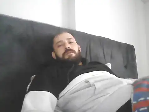 Snapshot of NiiiRvaNaa chatting on 11-13-25, 05:17 NiiiRvaNaa online show from 11-13-25, 05:17