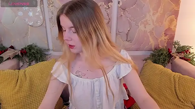 ohmyJuliet online show from 12-21-24, 11:45