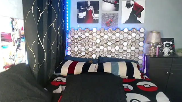 Snapshot of Hot_Metallica69 chatting on 10-12-25, 03:16 Hot Metallica69 online show from 10-12-25, 03:16
