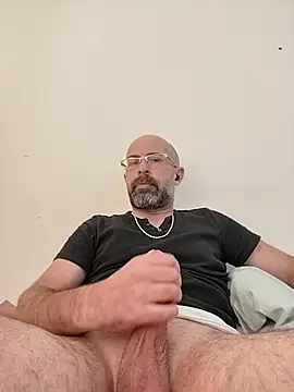 Snapshot of dangerx45 chatting on 06-11-26, 03:04 dangerx45 online show from 06-11-26, 03:04