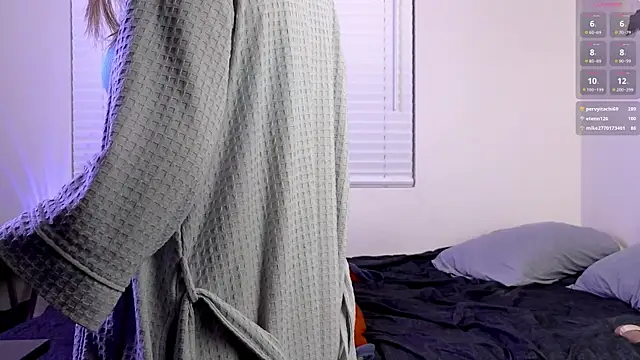 Snapshot of AriannaPena chatting on 02-12-25, 01:52 AriannaPena online show from 02-12-25, 01:52