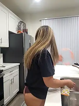 Snapshot of AriannaPena chatting on 03-10-25, 08:48 AriannaPena online show from 03-10-25, 08:48