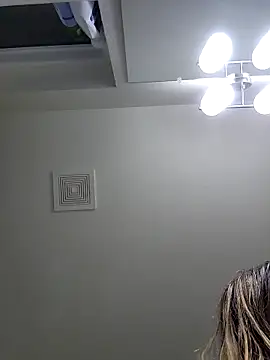 Snapshot of AriannaPena chatting on 03-13-25, 03:11 AriannaPena online show from 03-13-25, 03:11