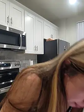 Snapshot of AriannaPena chatting on 03-14-25, 07:04 AriannaPena online show from 03-14-25, 07:04