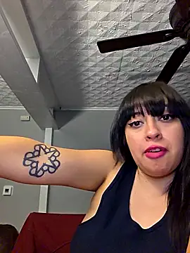 Snapshot of AriannaPena chatting on 11-08-25, 10:04 AriannaPena online show from 11-08-25, 10:04