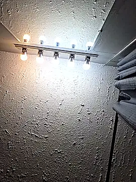 Snapshot of AriannaPena chatting on 11-19-25, 11:05 AriannaPena online show from 11-19-25, 11:05