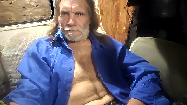 Snapshot of Fluxus532@xh chatting on 10-21-25, 07:09 Fluxus532xh online show from 10-21-25, 07:09