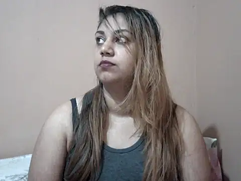 bellachow10 online show from 12-21-25, 09:49