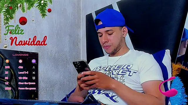 Snapshot of petter_coleman_ chatting on 12-26-24, 08:32 petter coleman online show from 12-26-24, 08:32