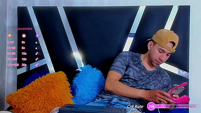 Snapshot of petter_coleman_ chatting on 01-07-25, 06:38 petter coleman online show from 01-07-25, 06:38