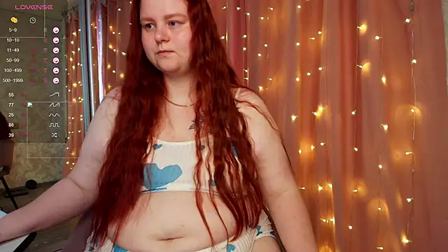 Snapshot of Mia_Bows chatting on 05-23-26, 12:27 Mia Bows online show from 05-23-26, 12:27