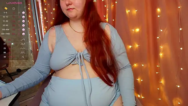 Snapshot of Mia_Bows chatting on 05-24-26, 12:37 Mia Bows online show from 05-24-26, 12:37