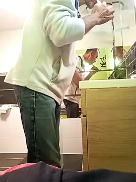 mickzizi online show from 04-28-26, 06:18