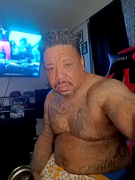 yellowwetfox online show from 12-28-24, 02:32