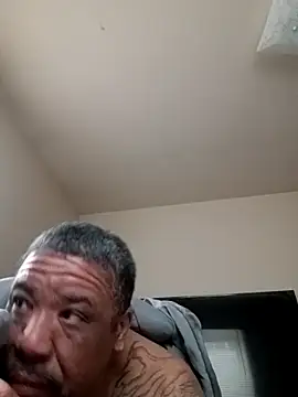 yellowwetfox online show from 04-08-26, 01:44