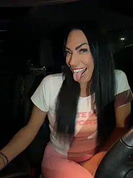 Snapshot of annablisss chatting on 06-01-26, 03:30 annablisss online show from 06-01-26, 03:30