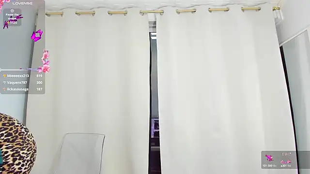 Snapshot of Sarabecker chatting on 12-05-24, 03:17 Sarabecker online show from 12-05-24, 03:17