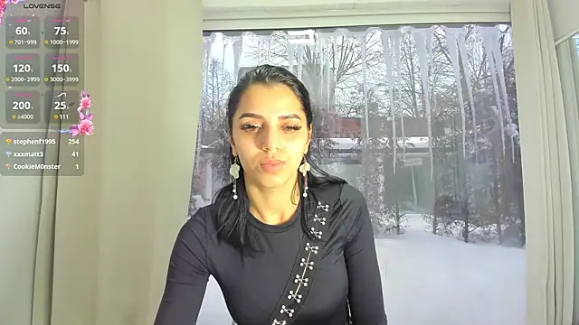 Snapshot of Sarabecker chatting on 02-23-25, 11:55 Sarabecker online show from 02-23-25, 11:55