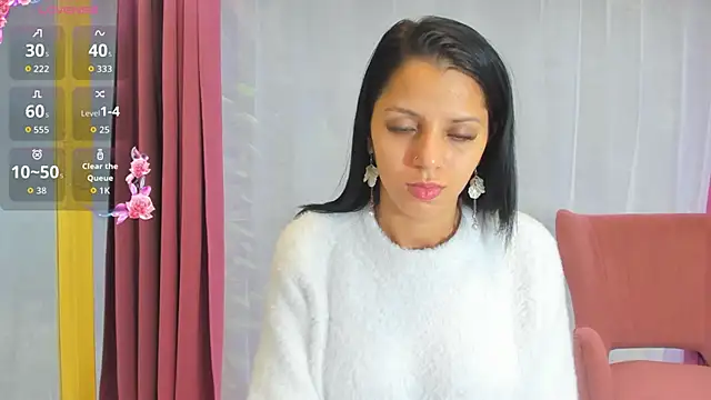 Snapshot of Sarabecker chatting on 10-18-25, 07:20 Sarabecker online show from 10-18-25, 07:20