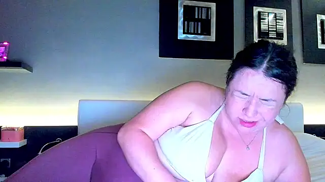 Snapshot of isabella_rossse chatting on 03-08-26, 09:29 isabella rossse online show from 03-08-26, 09:29