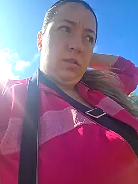 Snapshot of isabella_rossse chatting on 03-17-26, 11:02 isabella rossse online show from 03-17-26, 11:02