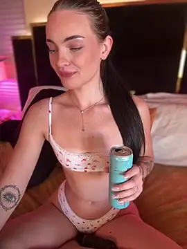 KarissaChantelle online show from 06-19-26, 05:28