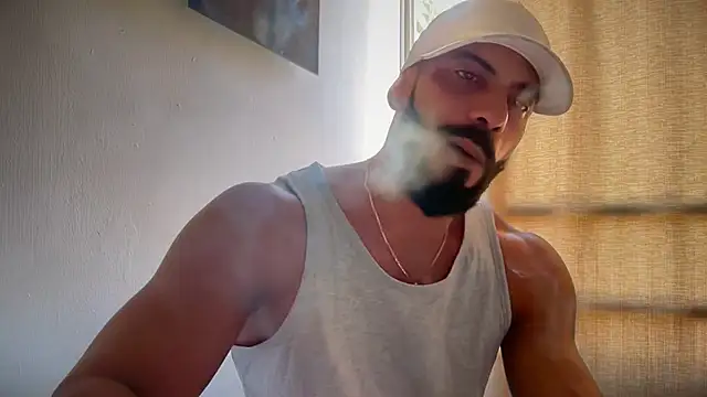 Snapshot of romeolovedark chatting on 06-27-26, 02:23 romeolovedark online show from 06-27-26, 02:23