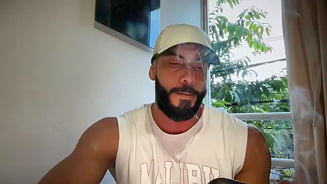 Snapshot of romeolovedark chatting on 06-28-26, 11:11 romeolovedark online show from 06-28-26, 11:11