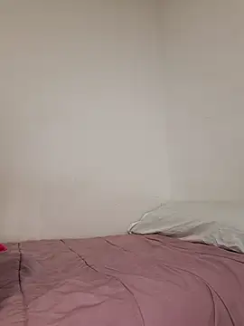 laura dirtyhot online show from 12-17-24, 08:01