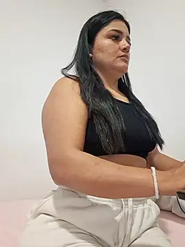 laura dirtyhot online show from 01-16-25, 07:49