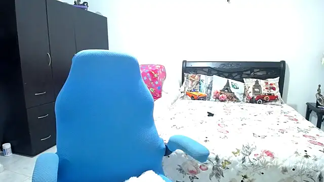 Xiimen online show from 11-13-25, 10:52