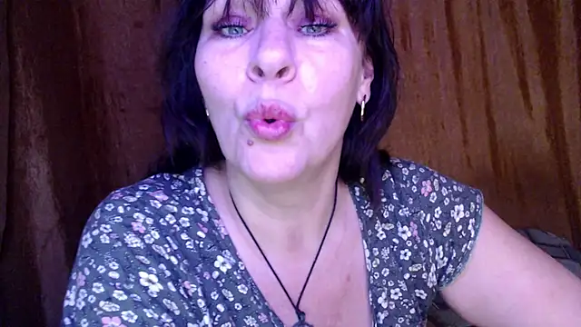 Snapshot of karina_ren_ chatting on 02-07-25, 02:47 karina ren online show from 02-07-25, 02:47