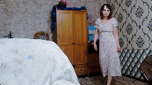 AnnieEltgant online show from 12-26-24, 03:20