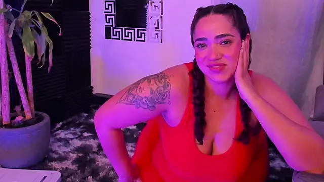 Snapshot of HannaMiills@xh chatting on 04-13-26, 02:55 HannaMiillsxh online show from 04-13-26, 02:55
