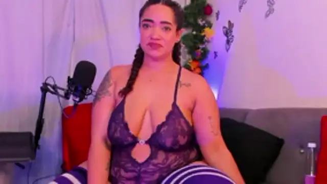Snapshot of HannaMiills@xh chatting on 05-02-26, 01:16 HannaMiillsxh online show from 05-02-26, 01:16