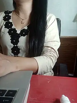 Snapshot of Chanchal--Navya chatting on 04-30-26, 05:52 Chanchal--Navya online show from 04-30-26, 05:52