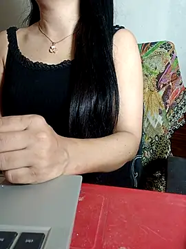 Snapshot of Chanchal--Navya chatting on 05-03-26, 06:25 Chanchal--Navya online show from 05-03-26, 06:25