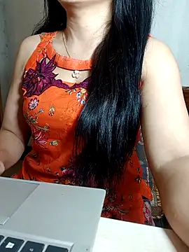 Snapshot of Chanchal--Navya chatting on 05-06-26, 06:02 Chanchal--Navya online show from 05-06-26, 06:02