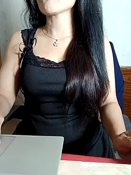 Snapshot of Chanchal--Navya chatting on 05-10-26, 05:40 Chanchal--Navya online show from 05-10-26, 05:40